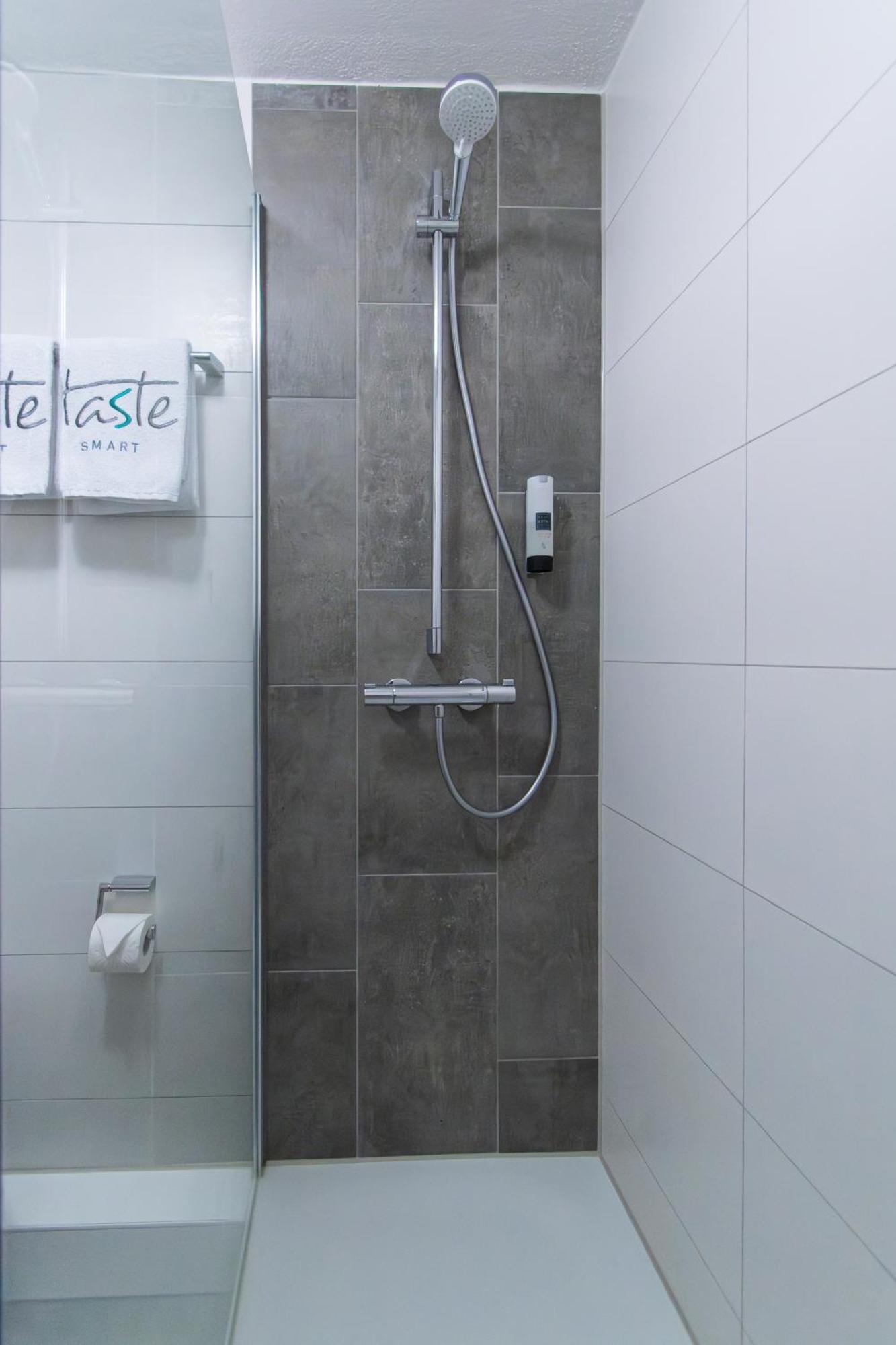 Taste Smart Hotel Lampertheim Bagian luar foto
