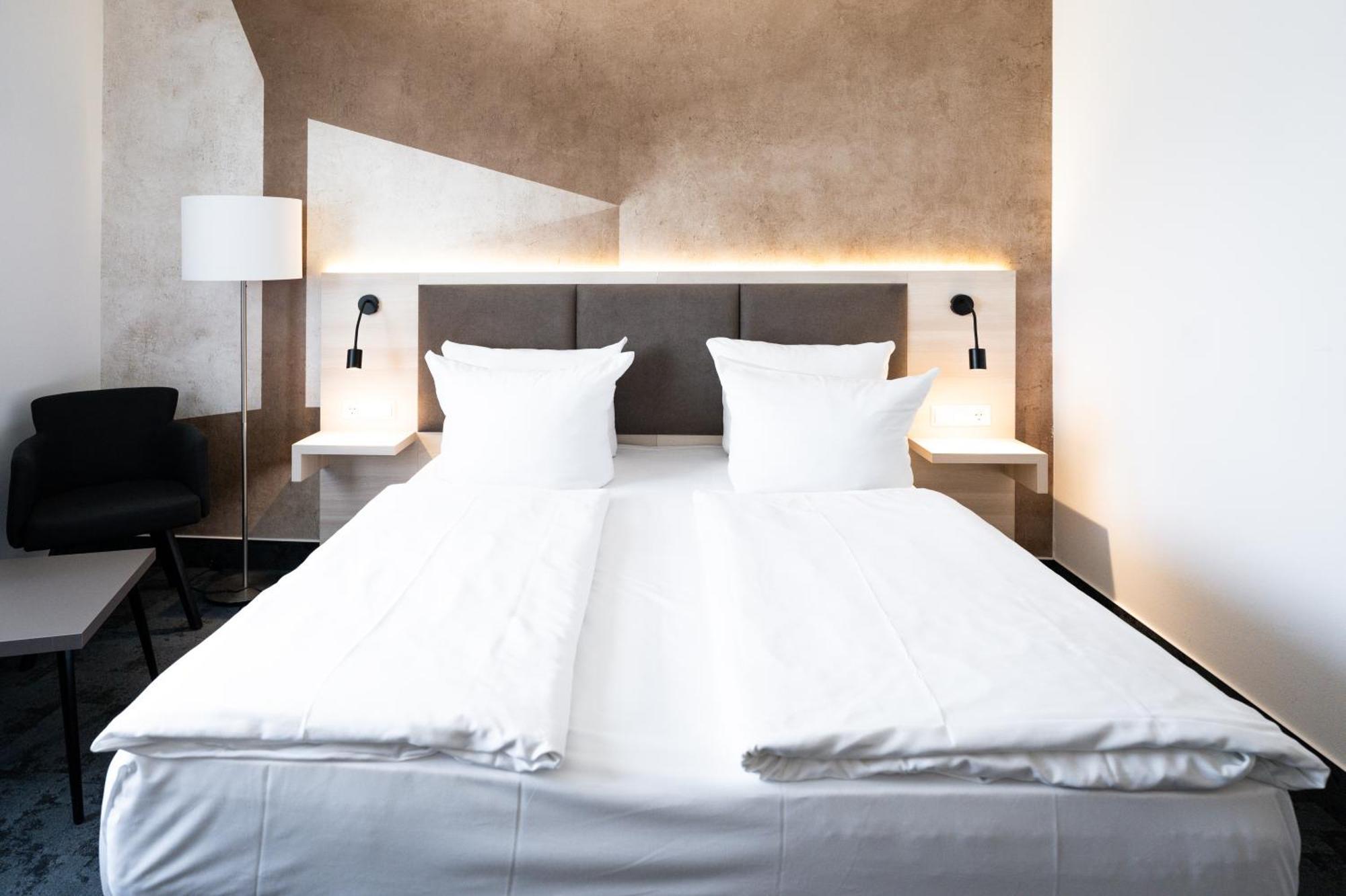 Taste Smart Hotel Lampertheim Bagian luar foto