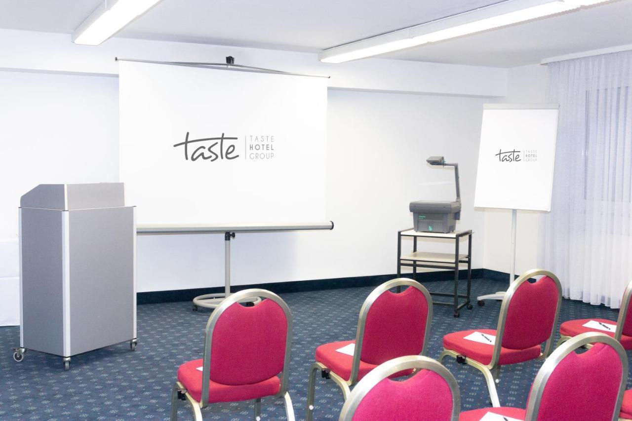 Taste Smart Hotel Lampertheim Bagian luar foto